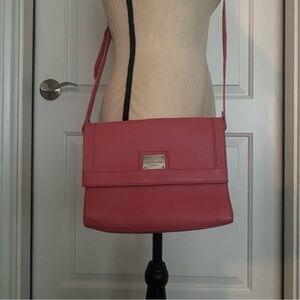 Guy Laroche Pink Leather Women's Bag